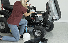How to Change the Oil on the Murray MT100 or MT200 Lawn Tractor (With an Oil Extractor) How to Change the Oil on the Murray MT100 or MT200 Lawn Tractor (With an Oil Extractor)