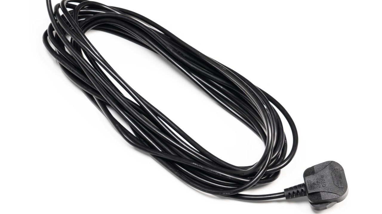 Integrated 10m power cable