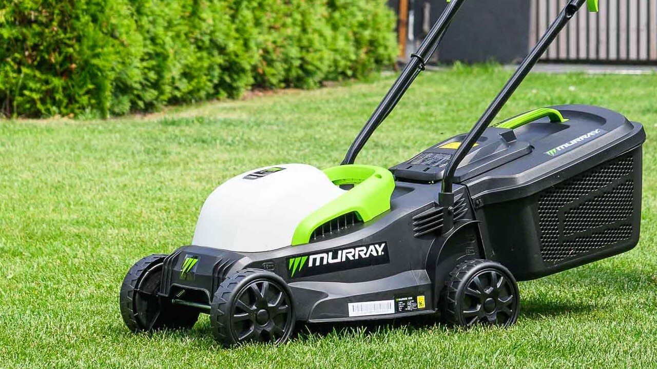 Cleaner edges with grass combs