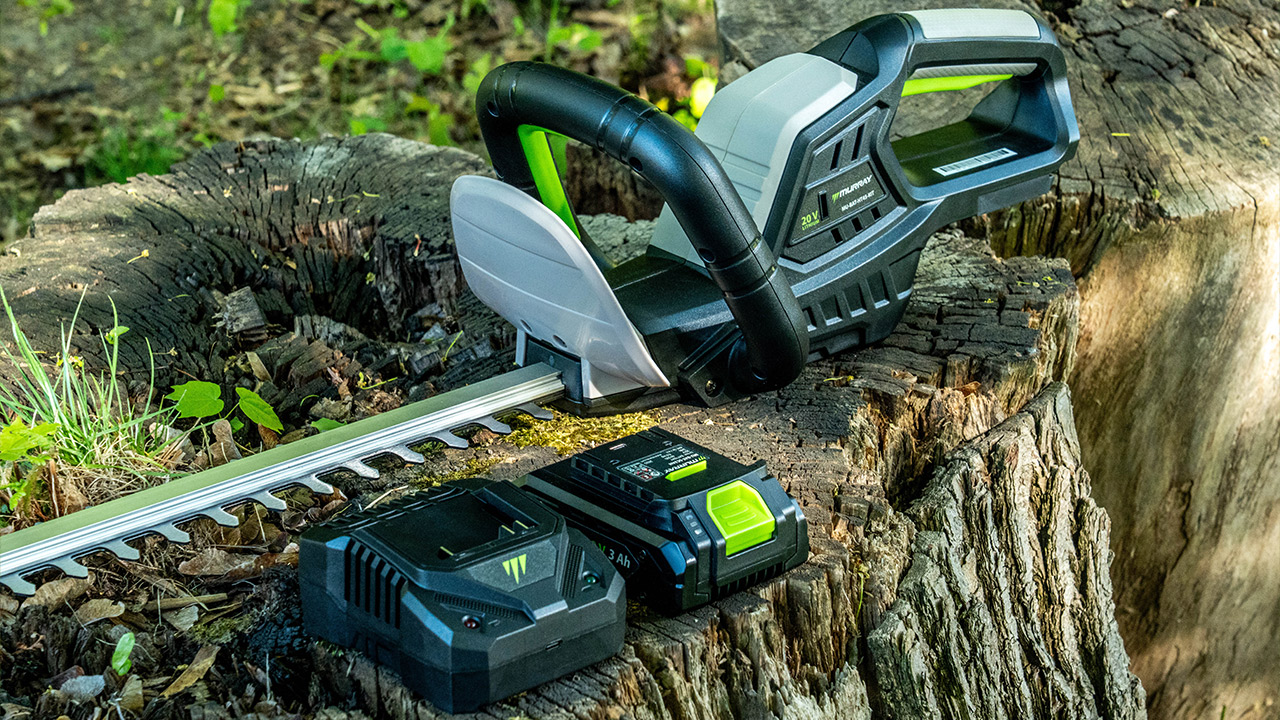Battery and charger included