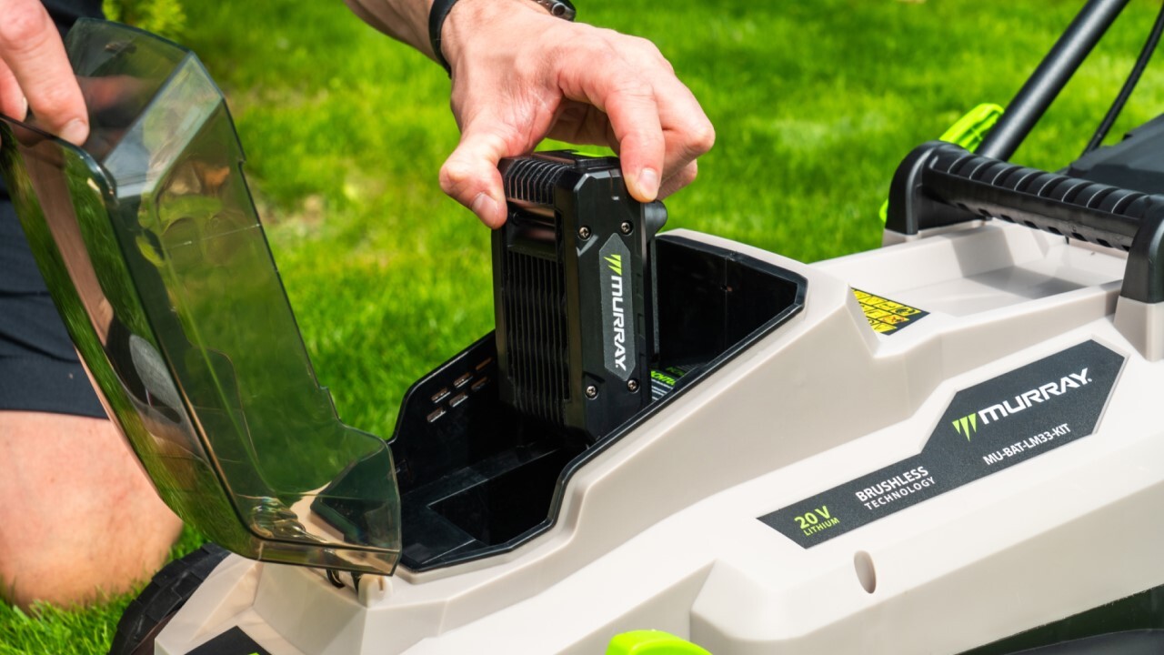 Compact 20V cordless mowing power