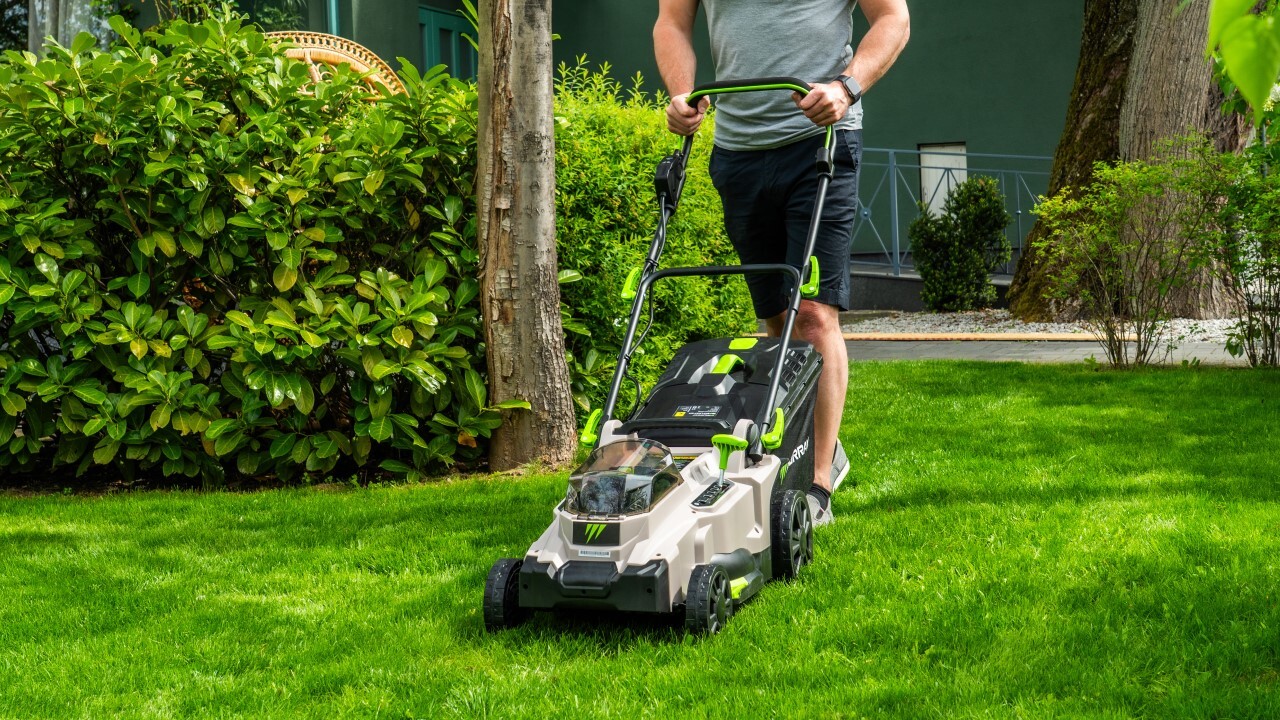 Comfortable cordless manoeuvrability