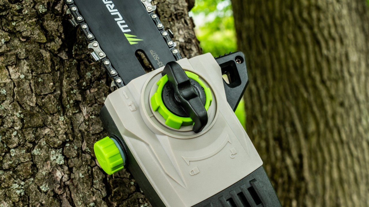 Tool free SDS chain tension adjustment
