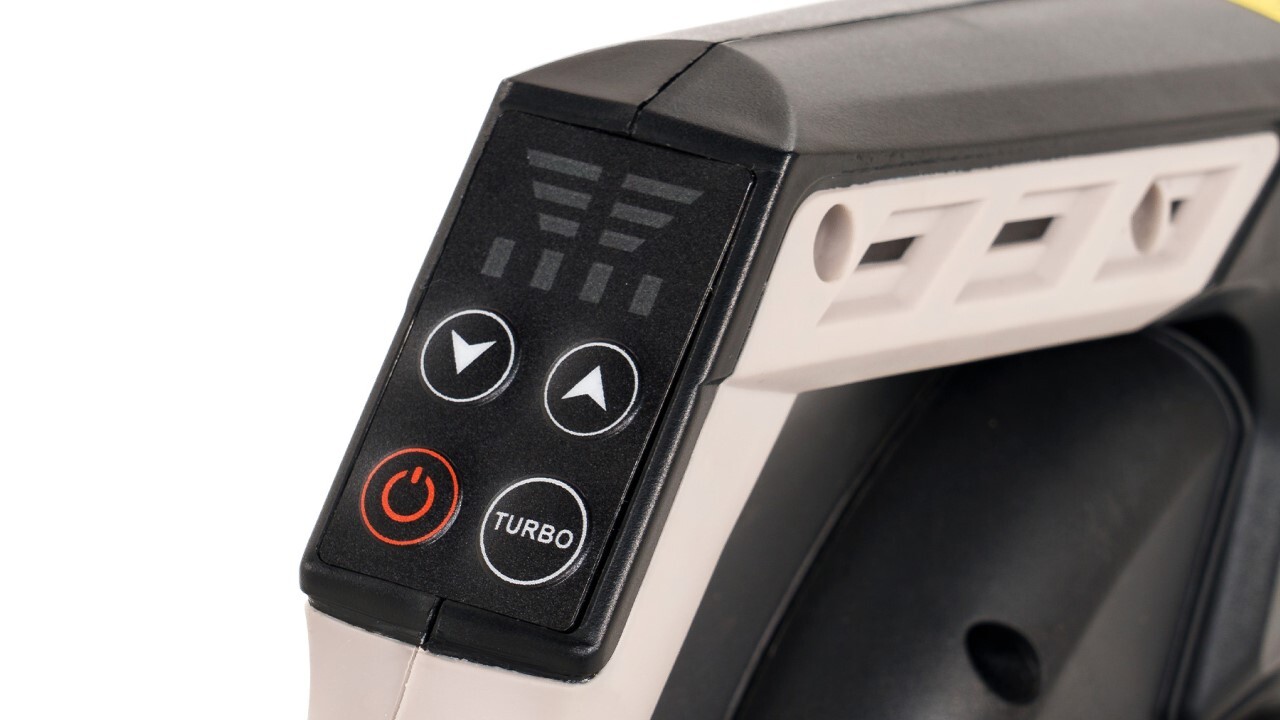 Four speed settings with turbo mode